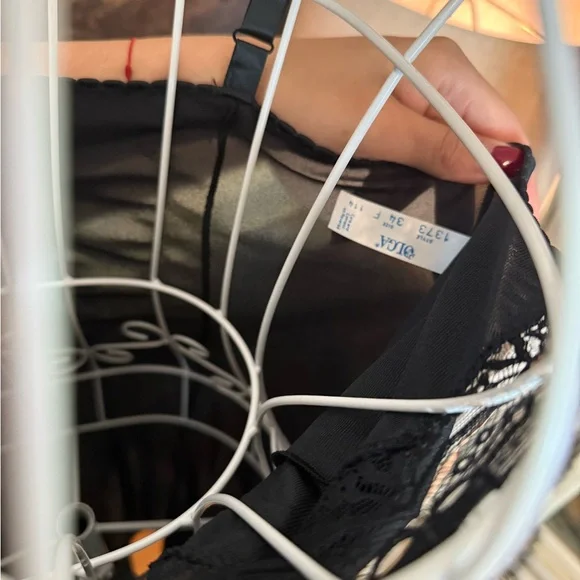 Vintage Olga Nightgown Black Lace Trim Chemise - Picture 3 of 5